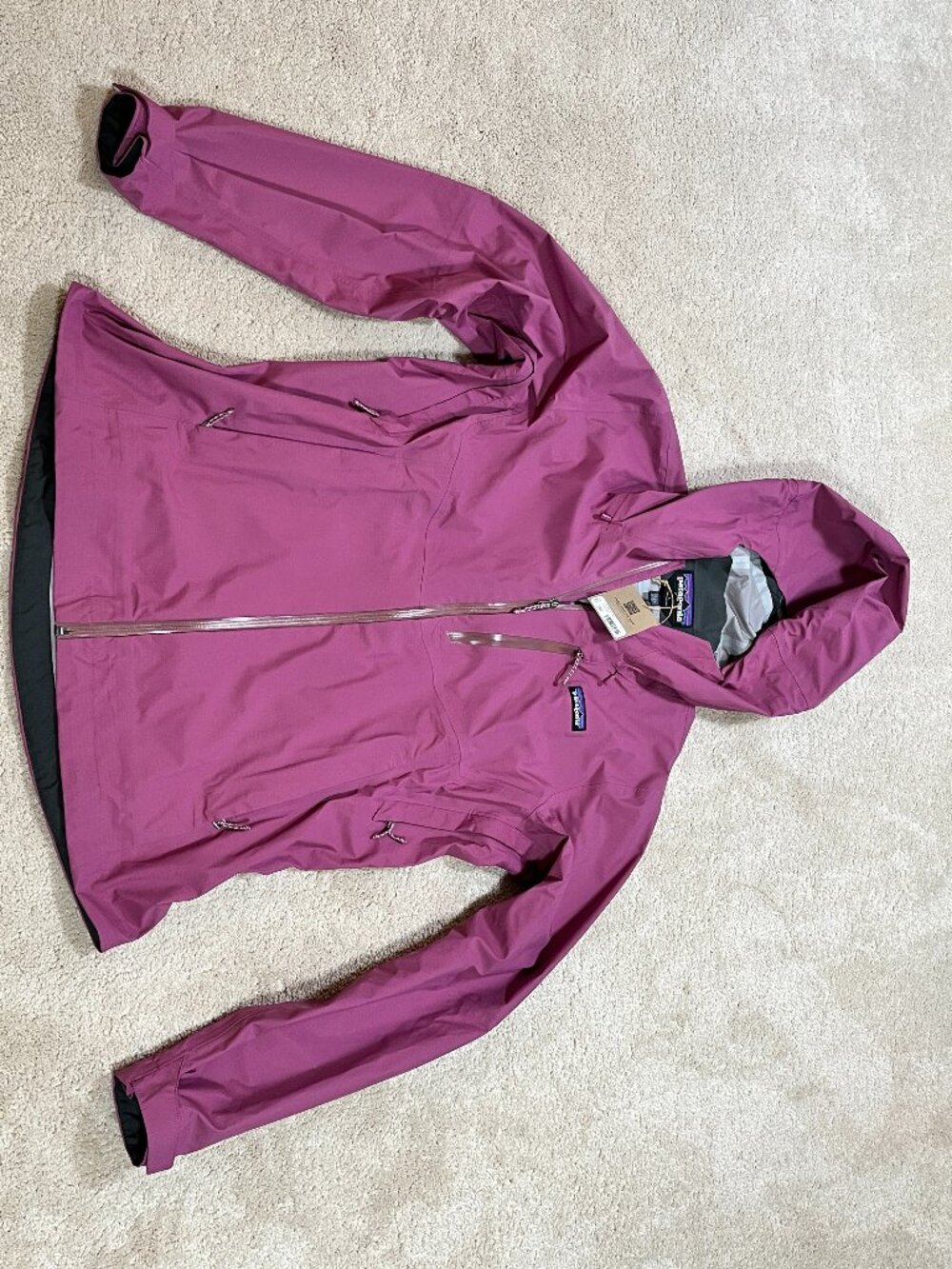 NWT NEW Patagonia Women's Granite Crest Rain Jacket 85420 Magenta Large L FDMG